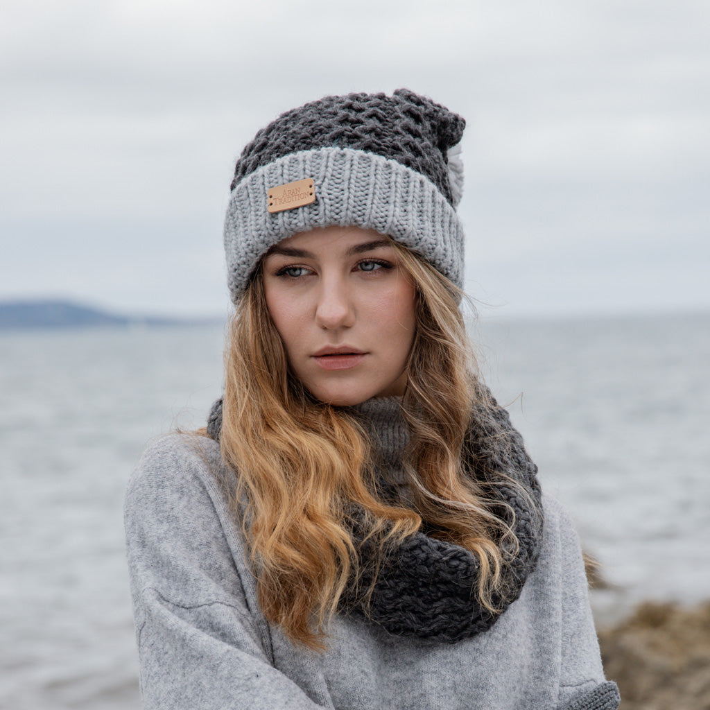 Experience Elegance & Comfort with Honeycomb Cable Twist Snood