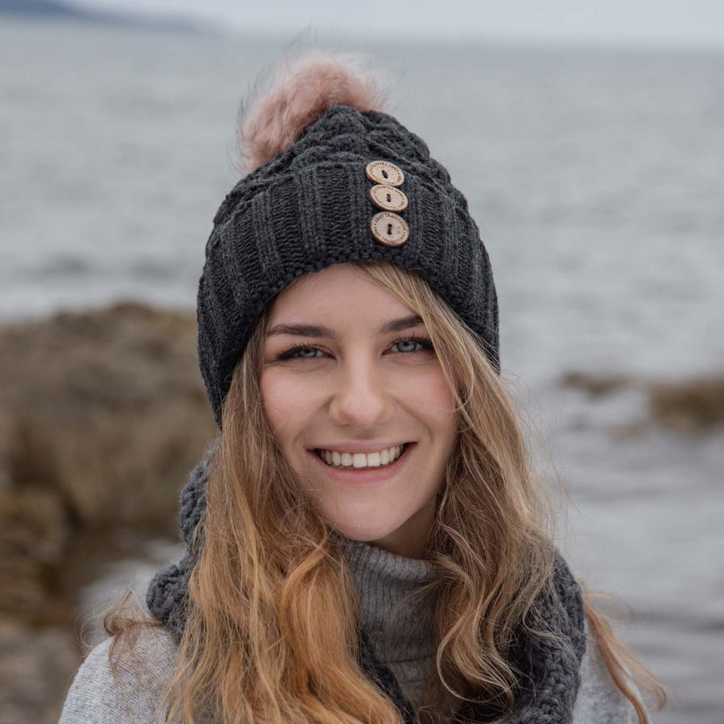 Fisherman Stitch Pom Pom Hat | Chunky Rib Knit with Faux Fur Pom Pom