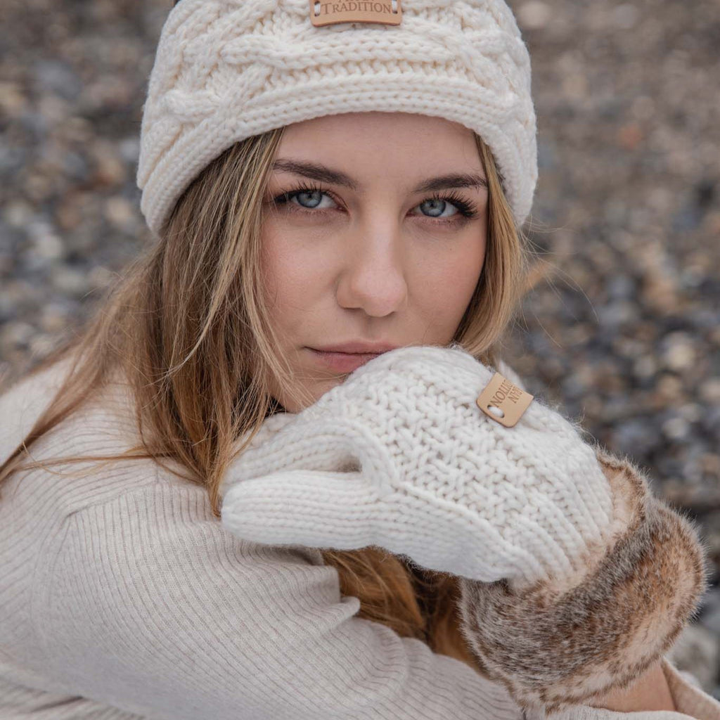 Stay Cozy & Luxurious with Aran Cable Fur Trim Mittens