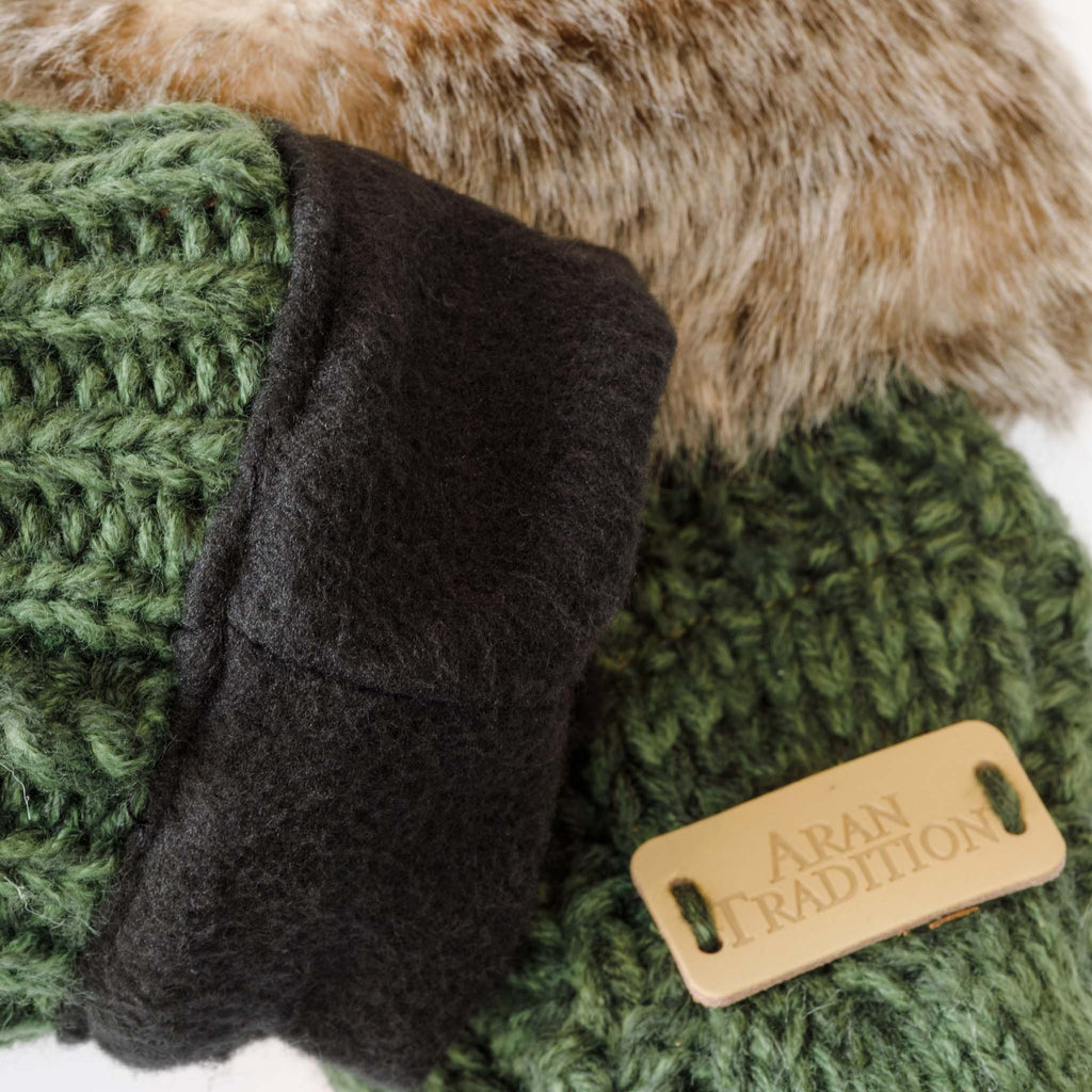 Stay Cozy & Luxurious with Aran Cable Fur Trim Mittens
